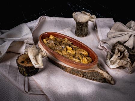 Güveçte İstiridye Mantarı